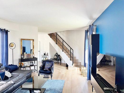 Luxus-Haus in Chennevières-sur-Marne, Val-de-Marne