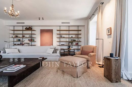 Apartment in Misericórdia, Lisbon