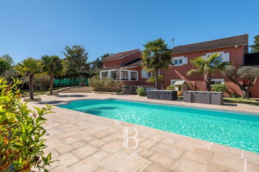 Luxury home in La Tour-de-Salvagny, Rhône