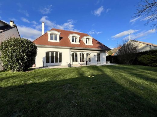 Casa de lujo en Cormeilles-en-Parisis, Valle de Oise