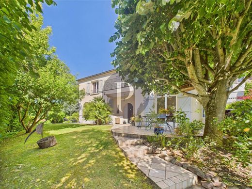 Luxury home in Verrières-le-Buisson, Essonne