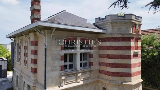Luxus-Haus in Bordeaux, Gironde
