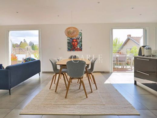 Apartamento - Genas, Ródano