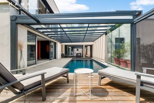 Casa di lusso a Charbonnières-les-Bains, Rhône