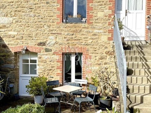 Luxury home in Saint-Lunaire, Ille-et-Vilaine