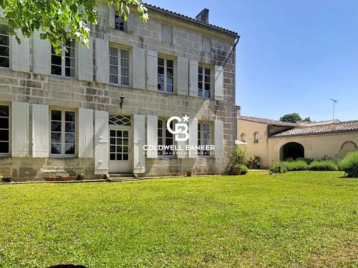 Luxury home in Saint-Genis-de-Saintonge, Charente-Maritime