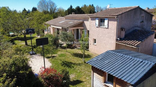 Villa in Le Thor, Vaucluse