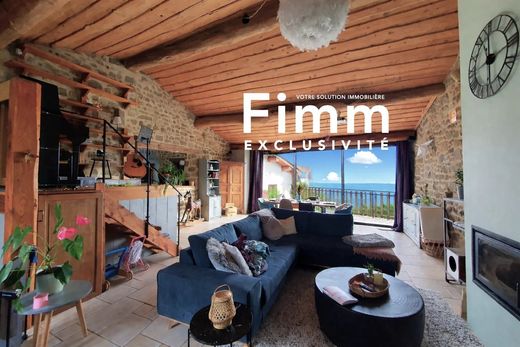 Lüks ev Véranne, Loire