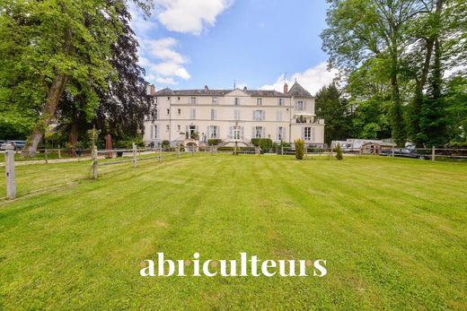 Schloss / Burg in Morigny-Champigny, Essonne