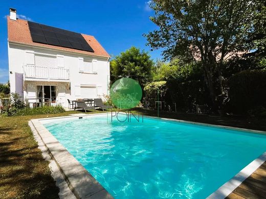 Luxury home in Bondoufle, Essonne