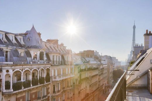 Apartment in La Muette, Auteuil, Porte Dauphine, Paris