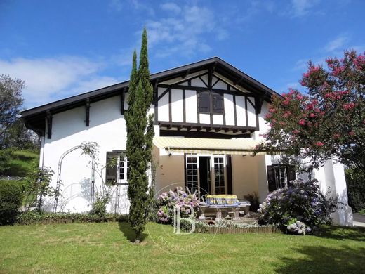 Rural or Farmhouse in Dax, Landes