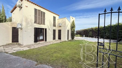 Luxus-Haus in Valbonne, Alpes-Maritimes