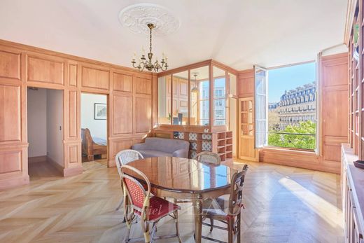 Apartment / Etagenwohnung in Chatelet les Halles, Louvre-Tuileries, Palais Royal, Paris