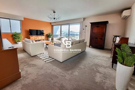 Apartment in Bordeaux, Gironde