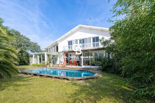 Luxury home in Hossegor, Landes