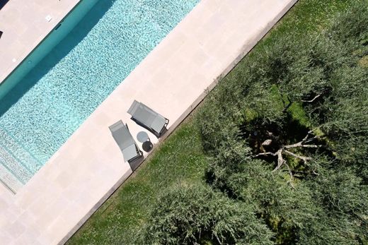 Luxury home in Uzès, Gard