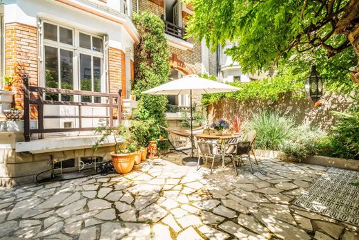 Luxury home in Boulogne-Billancourt, Hauts-de-Seine