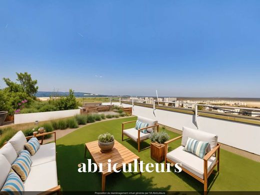 Duplex in Poissy, Yvelines