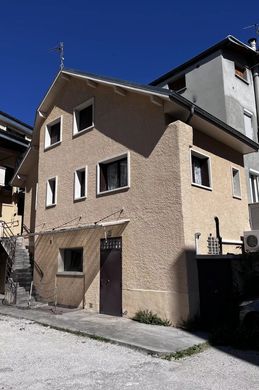 Wohnkomplexe in Aix-les-Bains, Savoy