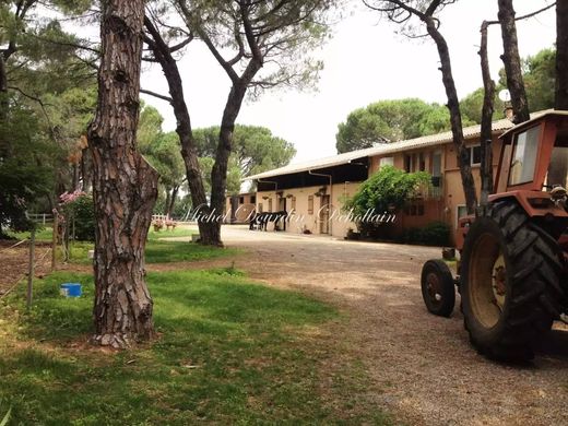 Boerderij in Beaucaire, Gard