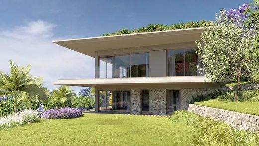 Grond in Vallauris, Alpes-Maritimes