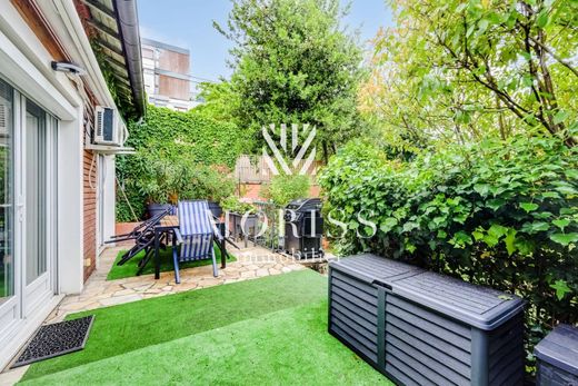 Luxury home in Montreuil, Seine-Saint-Denis