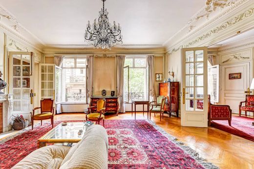 Apartment in Monceau, Courcelles, Ternes, Paris