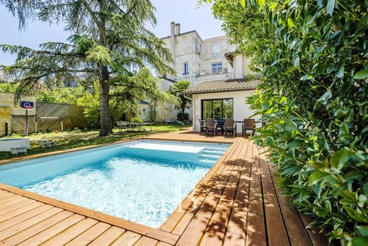 Apartment in Bordeaux, Gironde