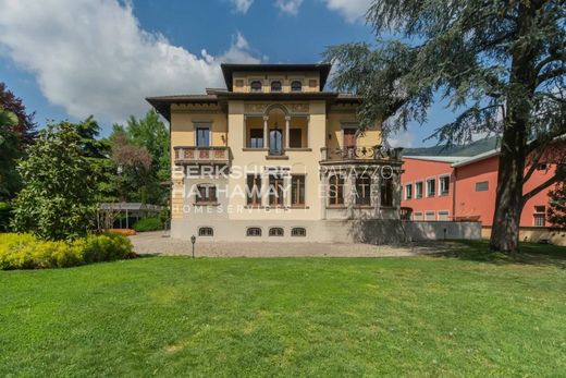 Villa in Chiasso, Mendrisio District