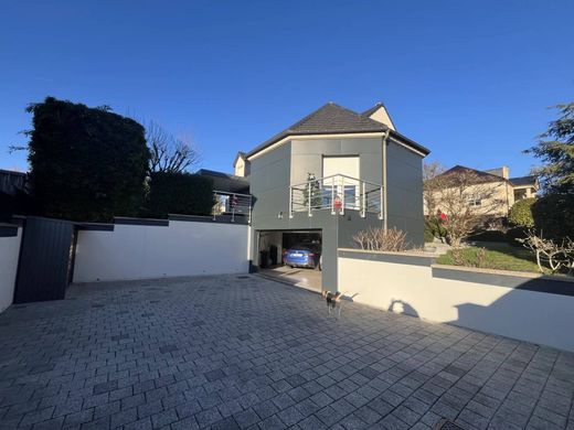 豪宅  Thionville, Moselle