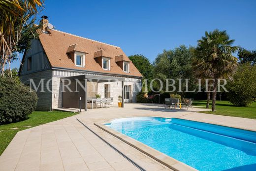 Luxury home in Pont-l'Évêque, Calvados