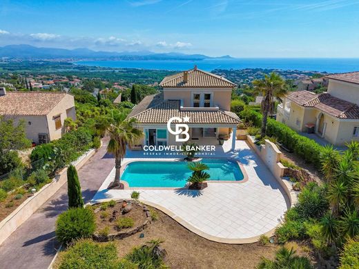 Luxury home in Saint-Aygulf, Var
