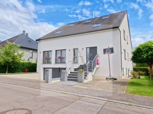 Luxury home in Kehlen, Capellen