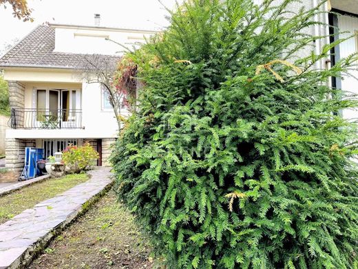 Neuilly-Plaisance, Seine-Saint-Denisの高級住宅