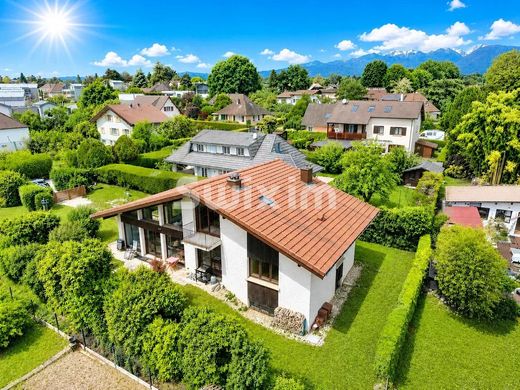 Casa di lusso a Ornex, Ain