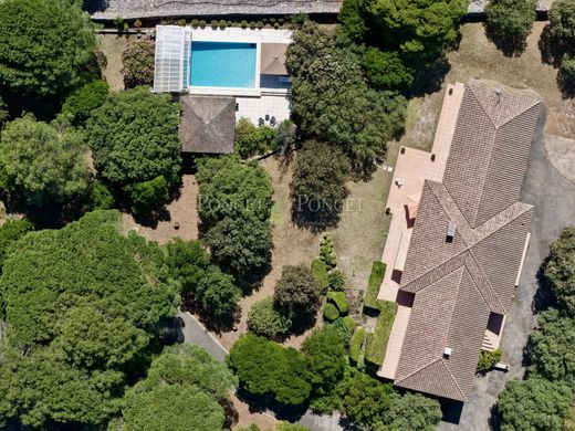 Luxury home in Nîmes, Gard