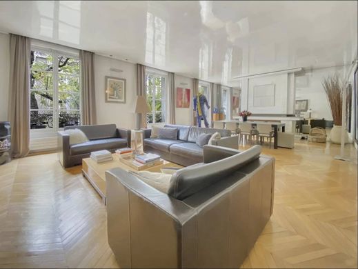 Apartment in Monceau, Courcelles, Ternes, Paris