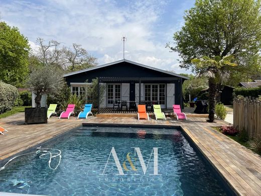 Luxury home in Lanton, Gironde