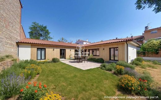 Luxury home in Perpignan, Pyrénées-Orientales