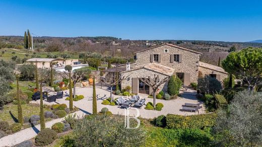 Luxury home in Gordes, Vaucluse