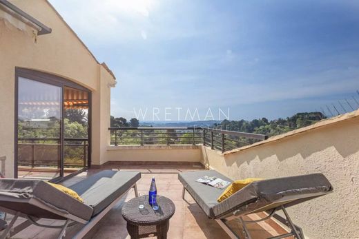 Apartment in Mougins, Alpes-Maritimes