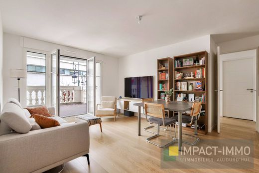 Appartamento a Puteaux, Hauts-de-Seine