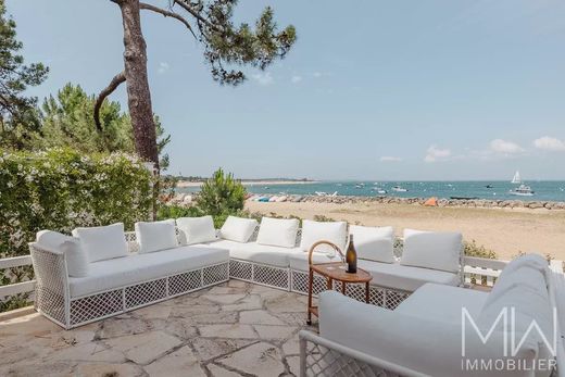 Villa in Cap Ferret, Gironde