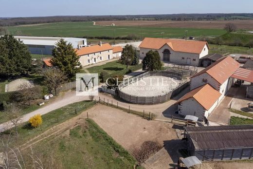 Rural or Farmhouse in Poitiers, Vienne