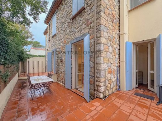 ‏דירה ב  אנטיב, Alpes-Maritimes