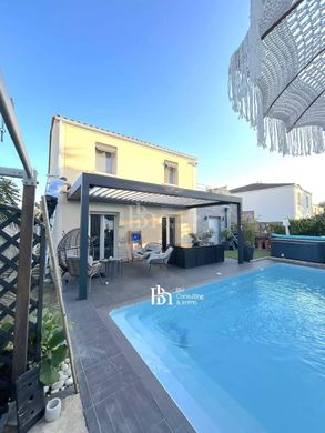 Luxury home in Villenave-d'Ornon, Gironde