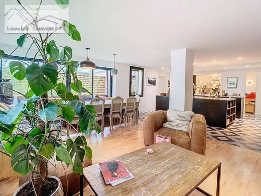 Apartment / Etagenwohnung in Chamonix, Haute-Savoie