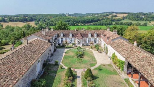 Schloss / Burg in Monflanquin, Lot-et-Garonne