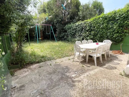 Lüks ev Suresnes, Hauts-de-Seine